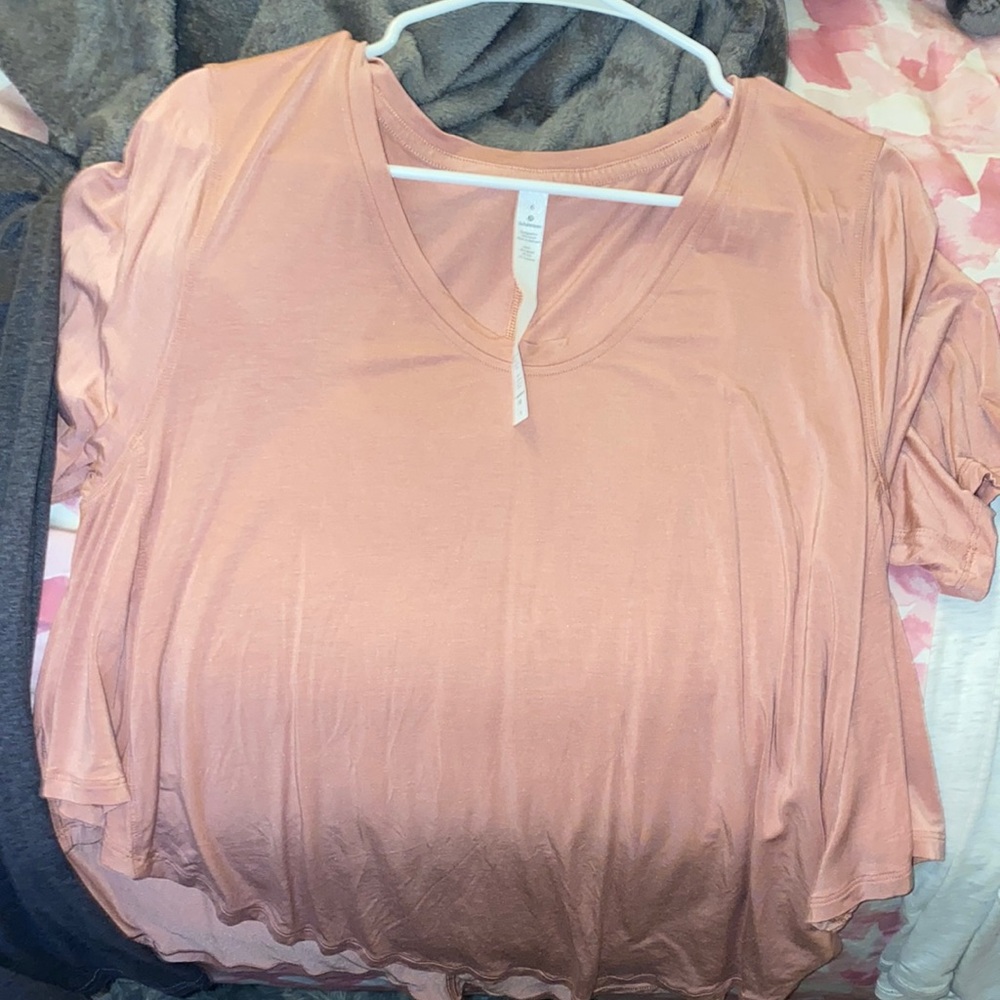Lululemon Flowey Top